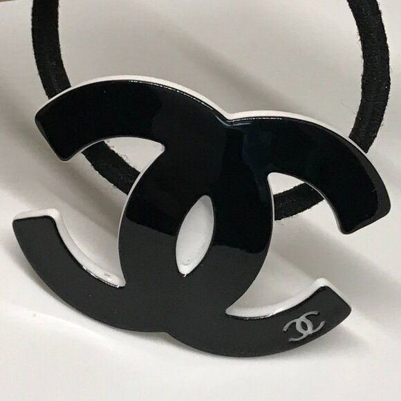 Black & White CC Pony Tail - Picture 9 of 16